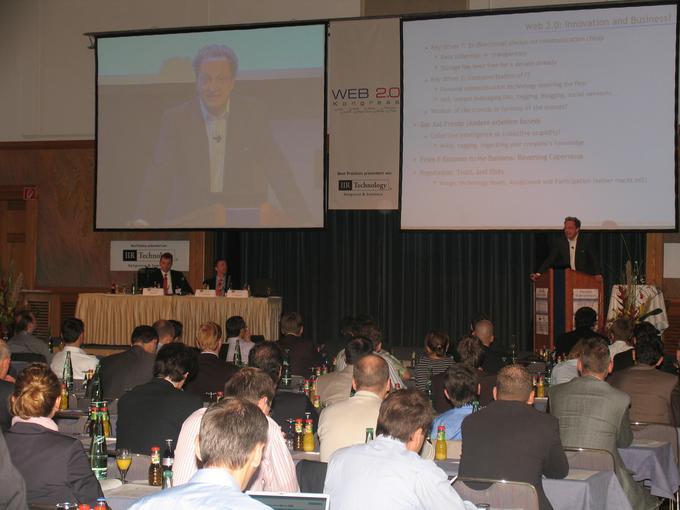 Der erste Web-2.0-Kongress im Oktober 2006 fand reges Interesse bei den Besuchern. Bereits im April 2007 plant der Veranstalter die zweite Auflage. Der erste Web-2.0-Kongress im Oktober 2006 fand reges Interesse bei den Besuchern. Bereits im April 2007 plant der Veranstalter die zweite Auflage.