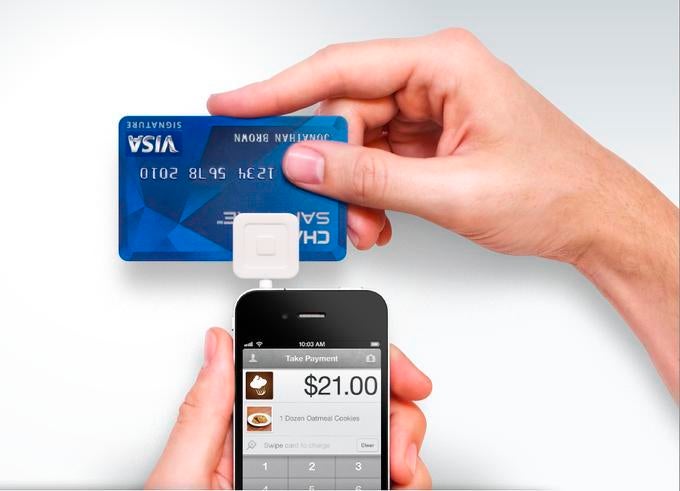 Das mobile Kreditkartenlesegerät von Square ermöglicht flexiblen Geldtransfer.