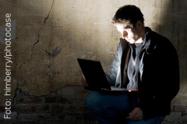 Wie schädlich ist die ständige Online-Verfügbarkeit? Wissenschaftler und Experten sind sich uneinig. Wie schädlich ist die ständige Online-Verfügbarkeit? Wissenschaftler und Experten sind sich uneinig.