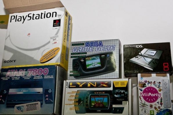 Konsolenkost kauft gebrauchte Spiele und Retro-Konsolen an, um diese dann wieder zu verkaufen. Konsolenkost kauft gebrauchte Spiele und Retro-Konsolen an, um diese dann wieder zu verkaufen.