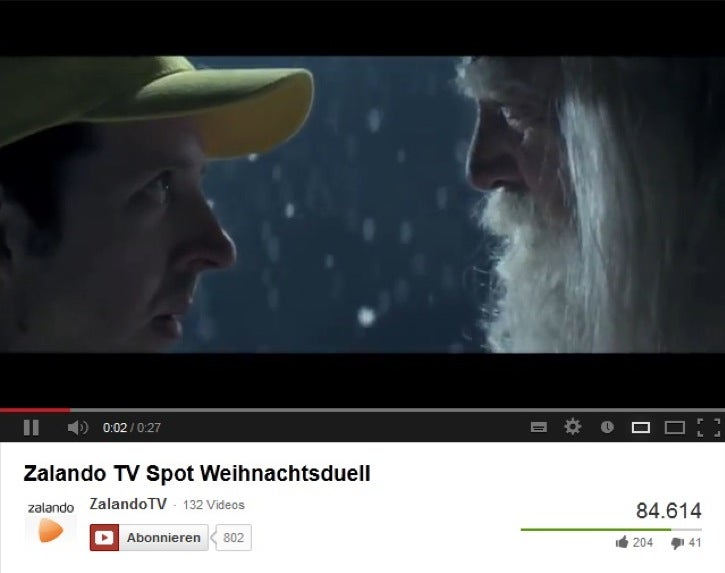 Nicht nur im TV ein Hit: Der Zalando Spot „Weihnachtsduell“ kam bei den YouTube-Usern gut an. (Quelle: Zalando TV