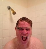 Nicht mal beim Duschen nimmt Scoble seine Google Glass ab - und scheut sich nicht, den Beweis bei Google+ zu veröffentlichen.