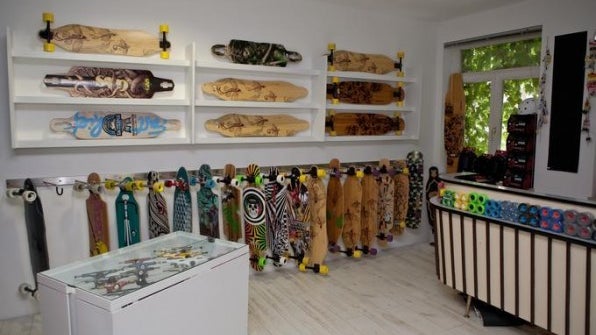 Shop-Portrait Boardjunkies: Auf Brettern ins Netz