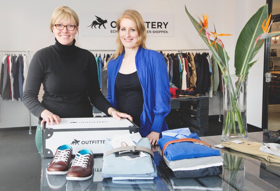Die beiden Outfittery-Gründerinnern Julia Bösch und Anna Alex haben sich bei Zalando kennengelernt. (Foto: Dimitri Hempel)