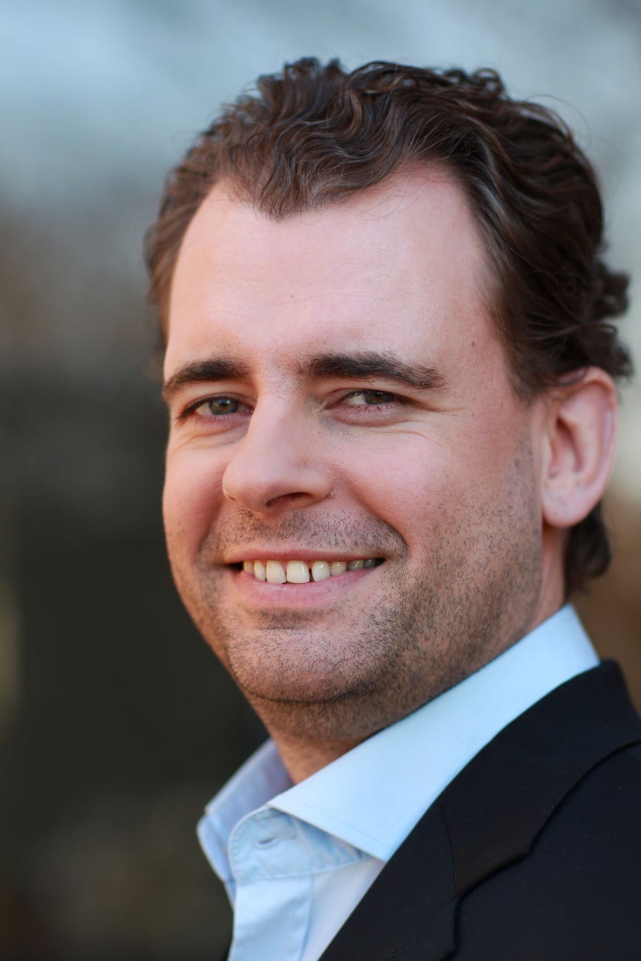 Social-Media-Experte und Digital-Stratege Christoph Deegs hält Gamification in Unternehmen für sinnvoll, doch eine App alleine reiche nicht aus: „Gamification ist ein übergreifender Management-Ansatz“, meint er.