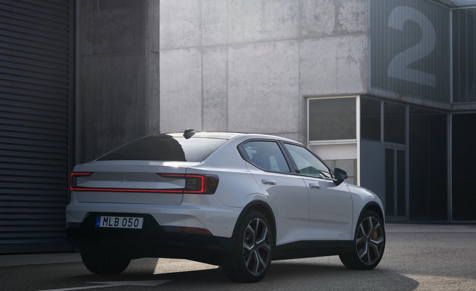 Fünf Türen, 500 Kilometer Reichweite: 2020 schickt Volvo mit dem Polestar 2 eines der modernsten E-Autos ins Rennen. Das Betriebssystem kommt von Google. (Foto: Volvo)