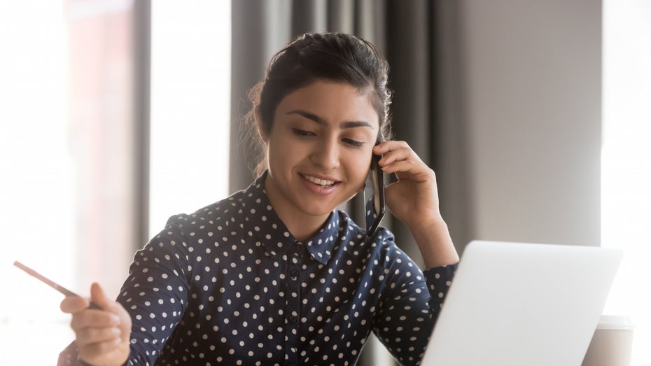 (Abbildung: Shutterstock / fizkes) Tipps fürs Gründen: Erfolgreiche, rechtssichere Angebote schreiben