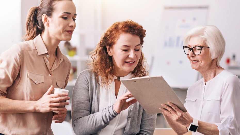 Macht es gut Boomer: Wieso wir diese Generation am Arbeitsplatz doch vermissen werden Macht es gut Boomer: Wieso wir diese Generation am Arbeitsplatz doch vermissen werden