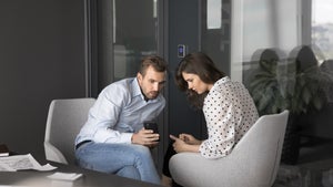 Sollte ChatGPT wirklich ein Schiedsrichter in Diskussionen sein?