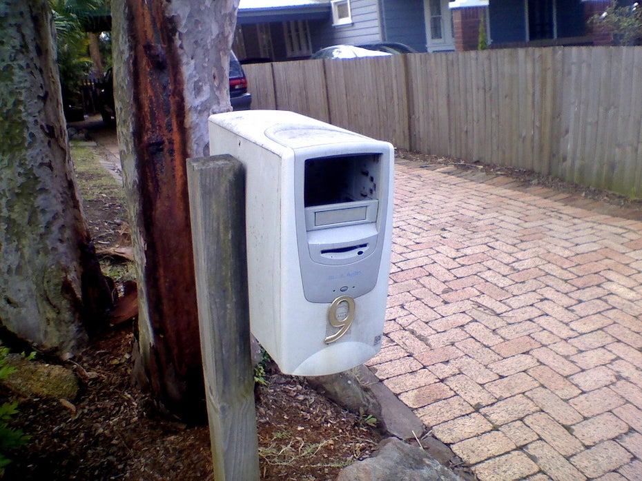 E-Mail
