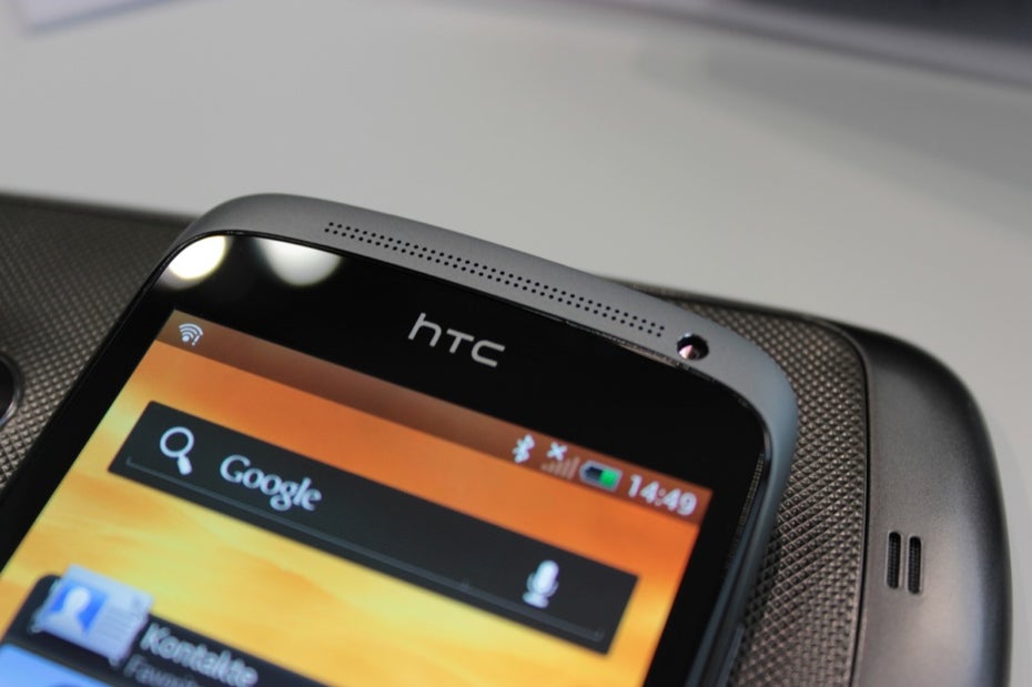 HTC one S top screen