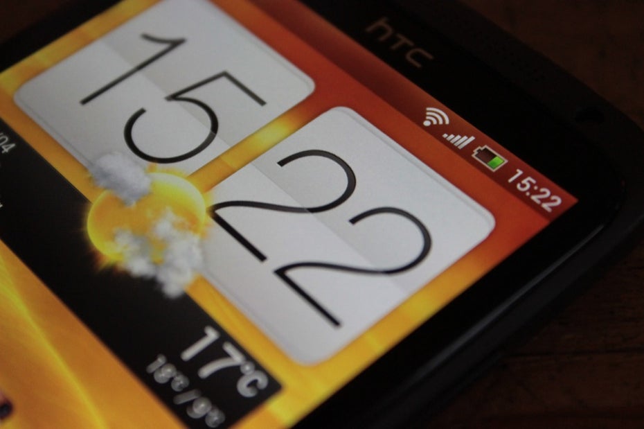 HTC one x display