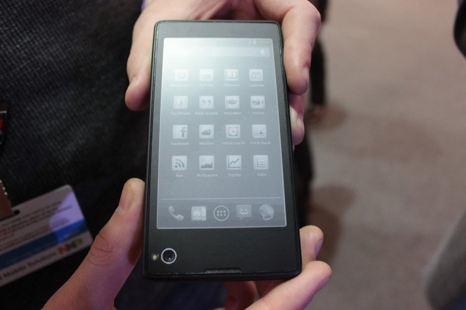 yotaphone-android-e-ink-display-IMG_6420