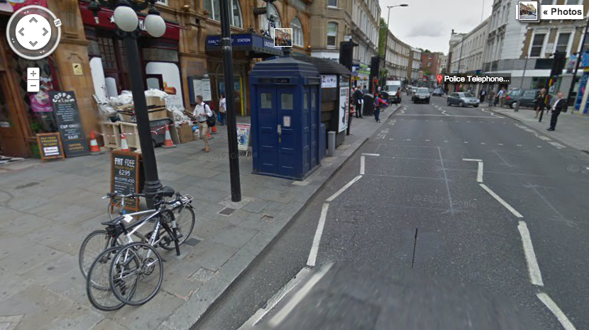 Im Google Easteregg: Das Äußere der TARDIS. (Quelle: StreetView)