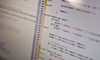 Von Windows bis Facebook: So viele Codezeilen stecken in bekannten Software-Projekten [Infografik]