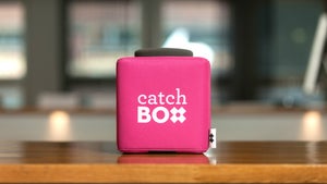 Catchbox: Stylisches Wurfmikrofon bringt Action in jeden Vortrag