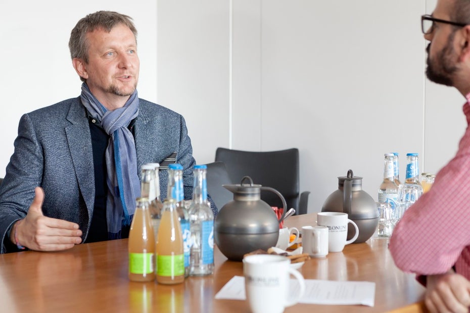 Jochen Wegner im Interview – Der Zeit-Online-Chefredakteur über agile Methoden im Newsroom und über die wichtige Rolle von Entwicklern im Redaktionsalltag. (Foto: Andreas Borowski)