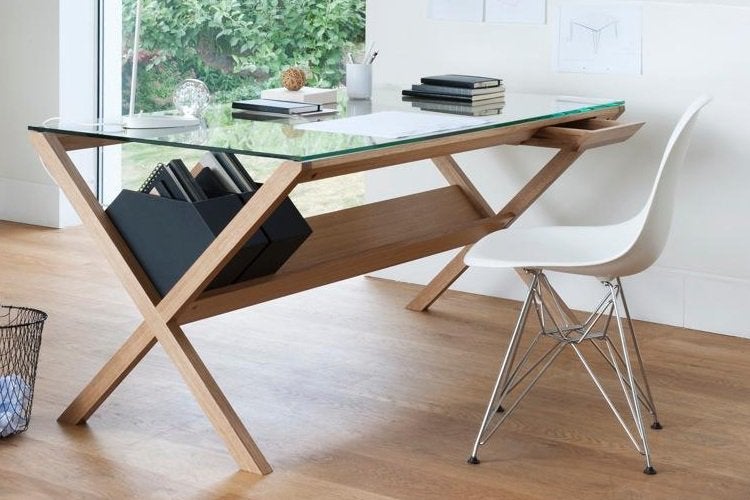 Der Covet bringt eine praktische Aufbewahrungsmöglichkeit mit. (Foto: Case Furniture)