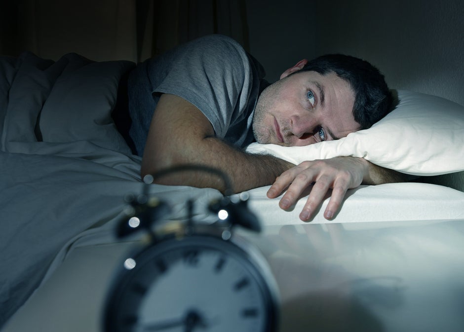 Je ausgeruhter der Körper ist, desto leichter kann sich auch dein Geist entspannen. Am Abend vor dem Termin solltest du auf guten Schlaf achten. Aber vorsicht: nicht verschlafen! (Foto: Shutterstock)