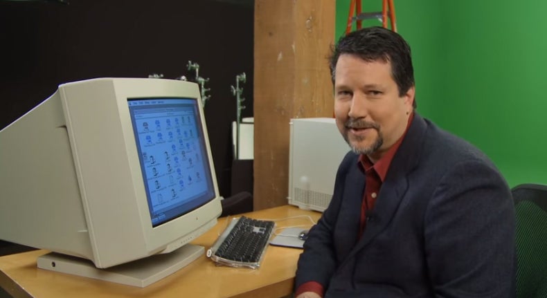 25 Jahre Photoshop: John Knoll hat das Programm 1987 angefangen zu schreiben. (Screenshot: Adobe-YouTube)