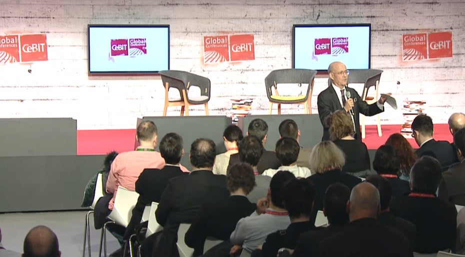 Jeremy Rifkin spricht auf den Cebit Global Conferences 2015. (Bild: CeBIT)