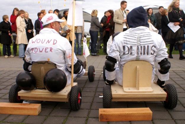 Auch Seifenkisten-Rennen taugen als Teamevent. (Foto: teamgeist.com)