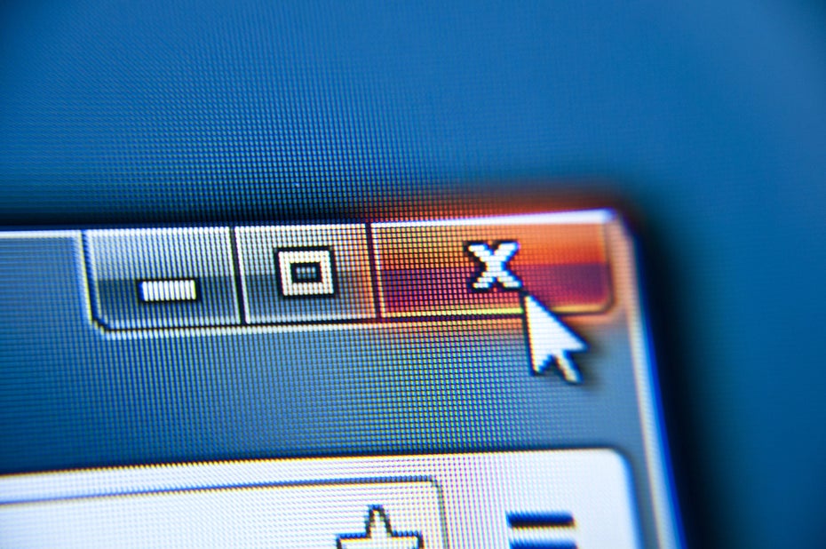 Klassisches Beispiel für ein Dark Pattern: Das „X“ zum Schließen eines Fensters. (Bild: Shutterstock / kpatyhka)