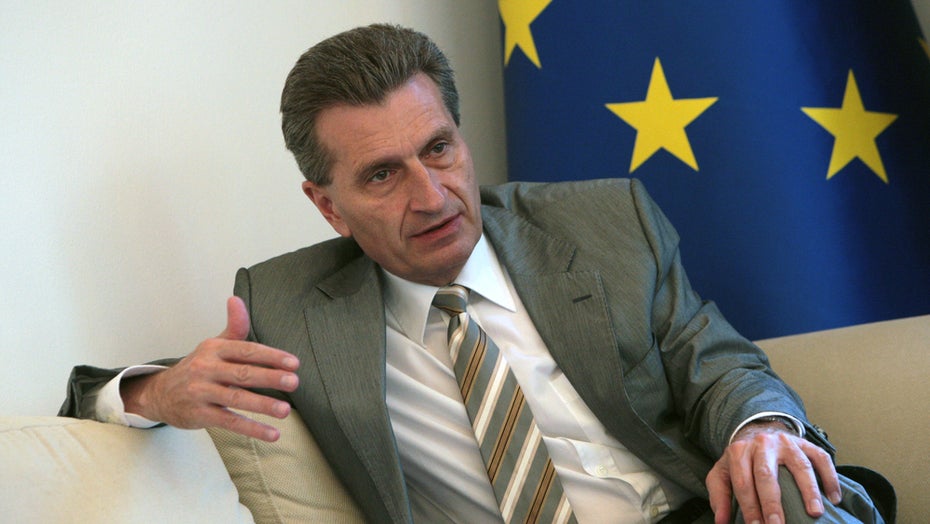 Günther Oettinger und das Leistungsschutzrecht: „Das ist ein Witz, oder?“ Günther Oettinger und das Leistungsschutzrecht: „Das ist ein Witz, oder?“