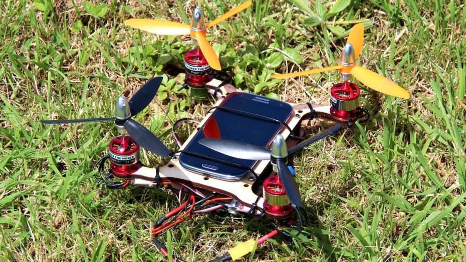 Smartphone. (Foto: aeracoop / instructables) Zu schade zum Wegschmeißen: 8 Ideen, was ihr aus alten Smartphones und Tablets machen könnt