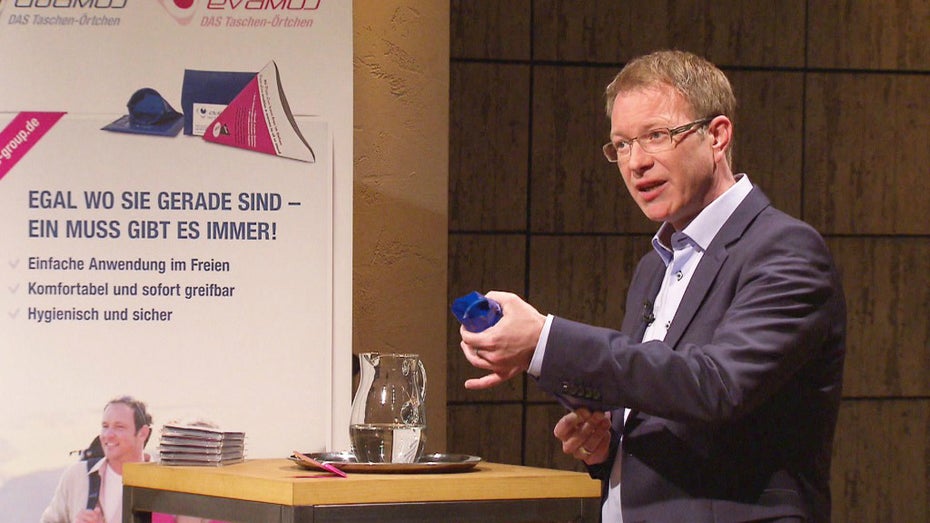 Marc Collinet von Adamus sorgte mit seinen mobilen Toiletten für unterwegs für Aufsehen. (Foto: Die Höhle der Löwen/Vox)