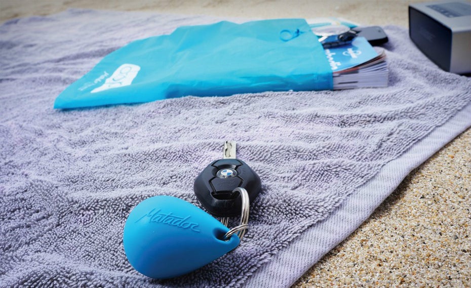 Zuverlässiger Schutz vor Sand und Wasser bietet der Droplet Bag für Technik. (Foto: Droplet)