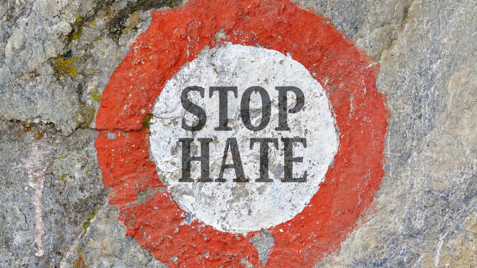 Diskriminierungsverbot: Twitter erweitert Hate-Speech-Richtlinie Diskriminierungsverbot: Twitter erweitert Hate-Speech-Richtlinie
