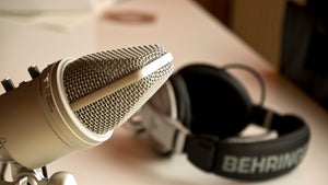 10 neue Podcasts, die du dir anhören solltest
