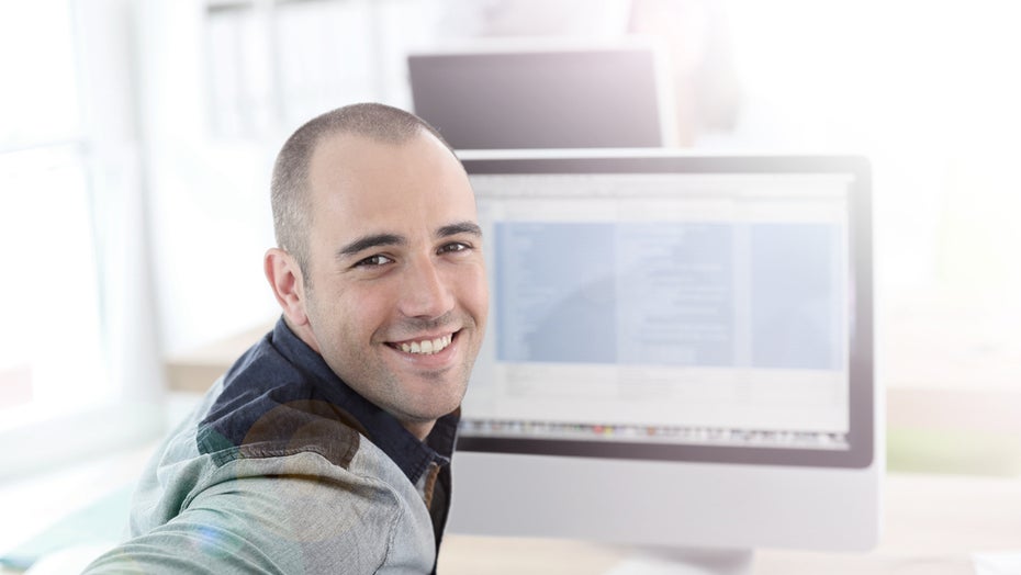Was macht ein Online-Marketing-Manager? Aufgaben & Voraussetzungen im Überblick Was macht ein Online-Marketing-Manager? Aufgaben & Voraussetzungen im Überblick