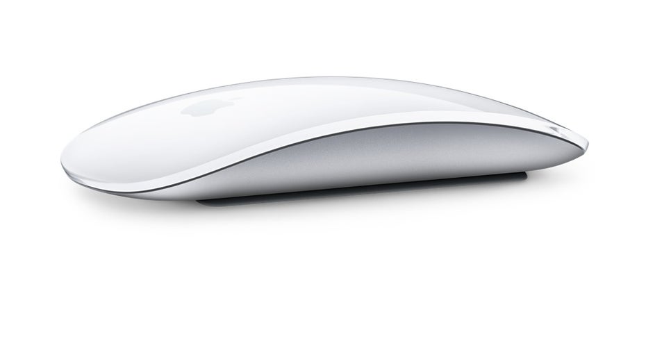 Elegant, aber für ganztägiges Arbeiten unpraktisch. Apple könnte das Gerät alsbald verbessern. (Bild: Apple) Neue Ära der Magic Mouse: Wird Apple endlich das Ladeanschluss-Problem lösen?
