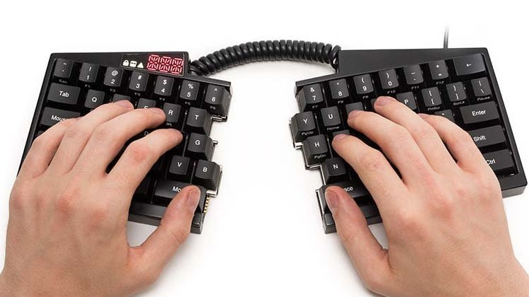 Ergonomisch, programmierbar, mechanisch: Das macht diese Tastatur zum „Ultimate Hacking Keyboard“