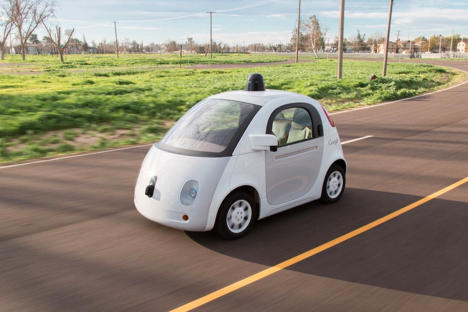 Alphabet könnte Googles selbstfahrende Autos schon bald als Taxis auf die Straßen dieser Welt schicken. (Foto: Google)