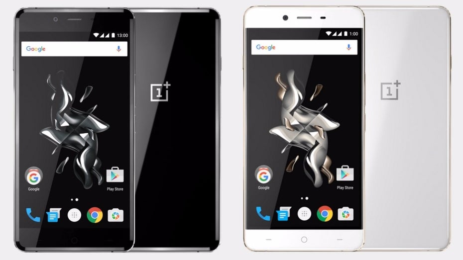 Außer in Schwarz mit Glasrücken wird das OnePlus X in Weiß/Gold und mit Keramik-Oberfläche angeboten. (Bild: OnePlus)