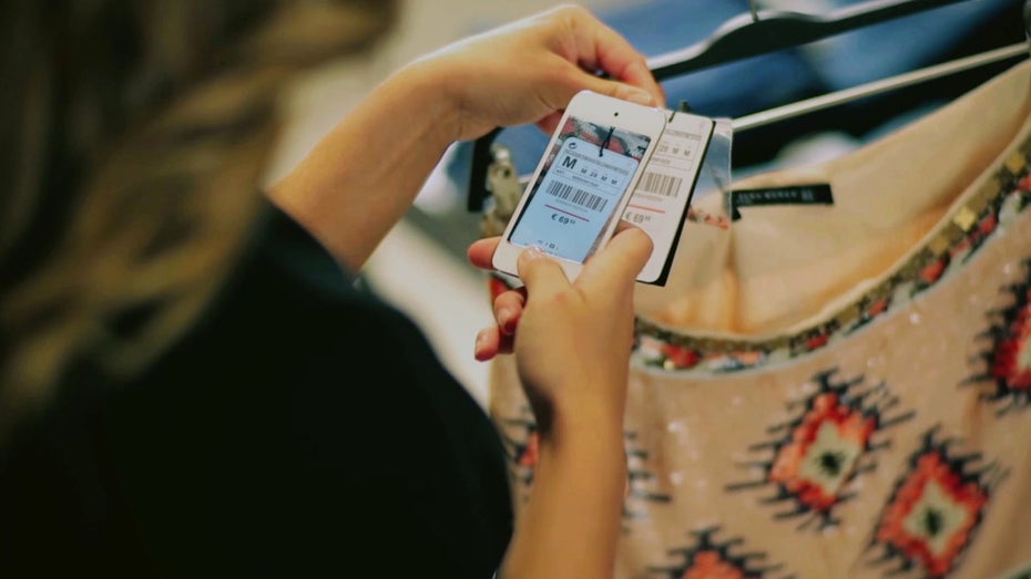 RFID im E-Commerce: Wie Zara die Technik für mehr Effizienz und Kundenzufriedenheit nutzt RFID im E-Commerce: Wie Zara die Technik für mehr Effizienz und Kundenzufriedenheit nutzt