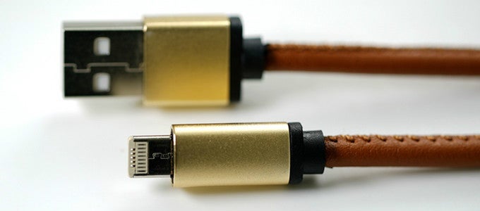 Hybrid-Kabel: Lightning- und Micro-USB-Stecker in einem. (Foto: Kickstarter/LMCable)