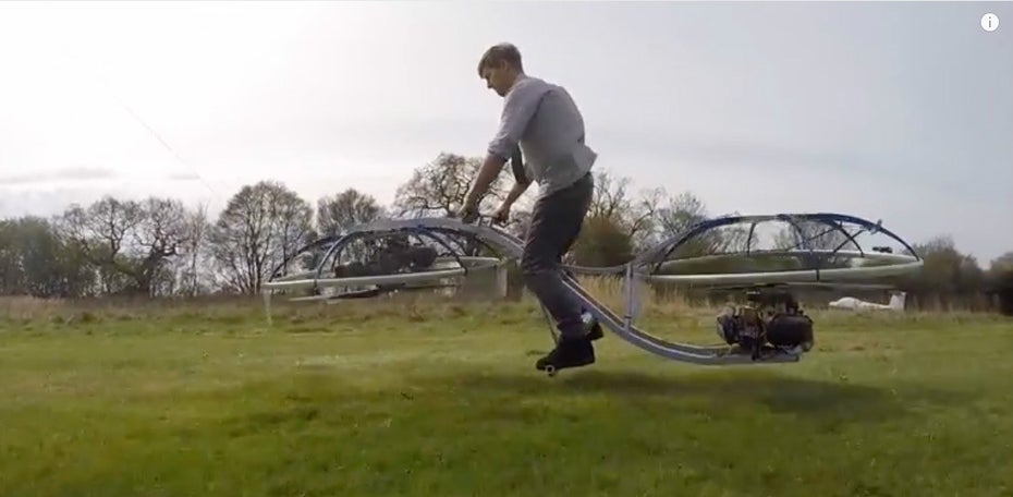 Fliegt – wenn auch nicht sehr hoch: Das Hoverbike des britischen YouTubers Colin Furze. (Screenshot: YouTube/Colinfurze)