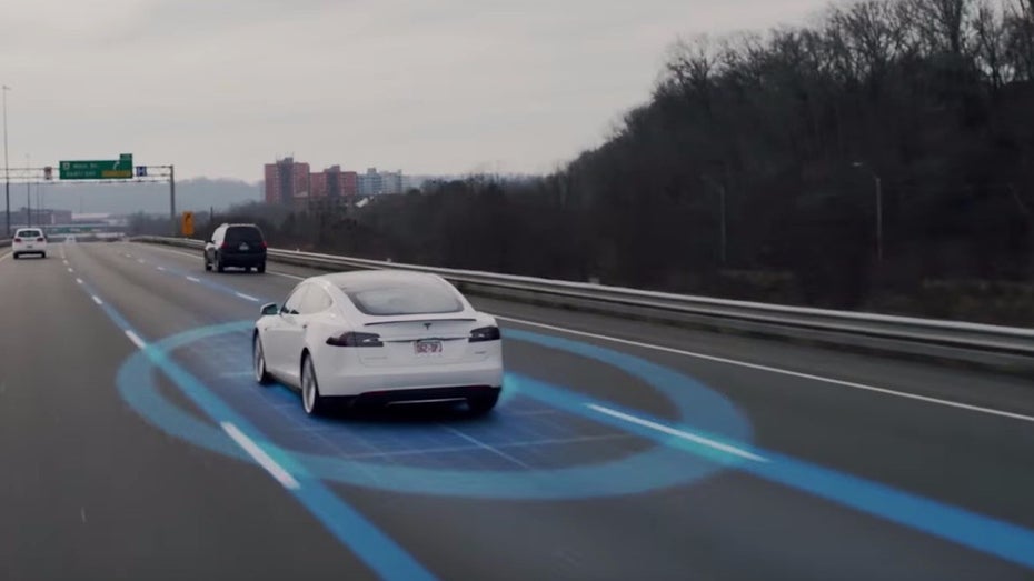 (Screenshot: Youtube) Autonomes Fahren: Wer haftet bei einem Verkehrsunfall?