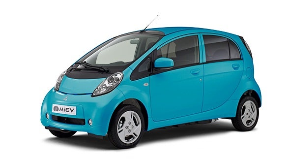 Der kleine Stromer i-MiEV gehört zu den ersten Autos mit Elektroantrieb auf dem Markt. 2014 gab es eine Neuauflage unter neuem Namen: aus i-Miev wird das leichter zugänglichere Electric Vehicle. (Foto: Mitsubishi)