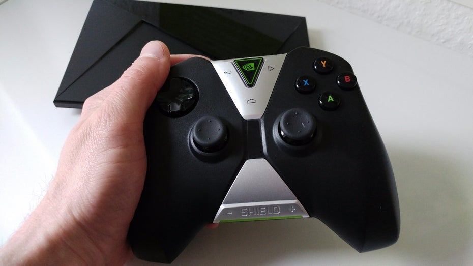 Der Controller gehört zum Lieferumfang der Nvidia Shield Android TV. (Foto. t3n)