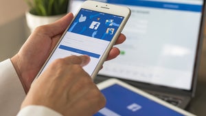 Facebook: Seiten dürfen ab sofort auch in Gruppen mitreden