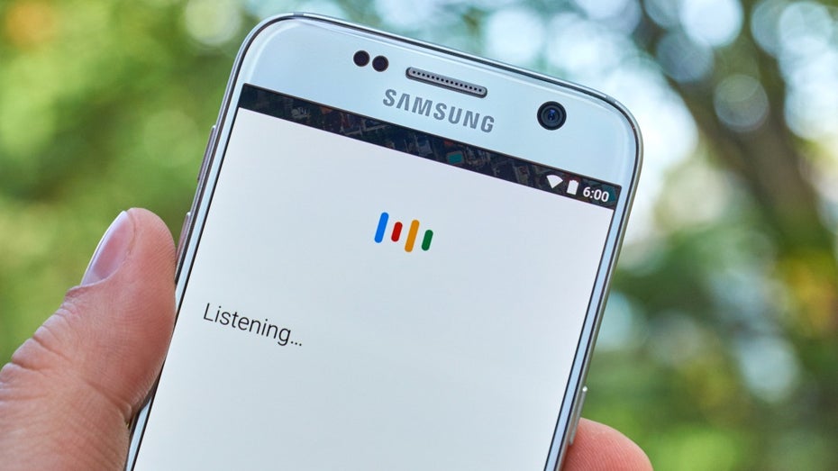 Unter Android-Nutzern ist die Verwendung der Sprachsuche per Google Now in der Öffentlichkeit offenbar weniger unangenehm.