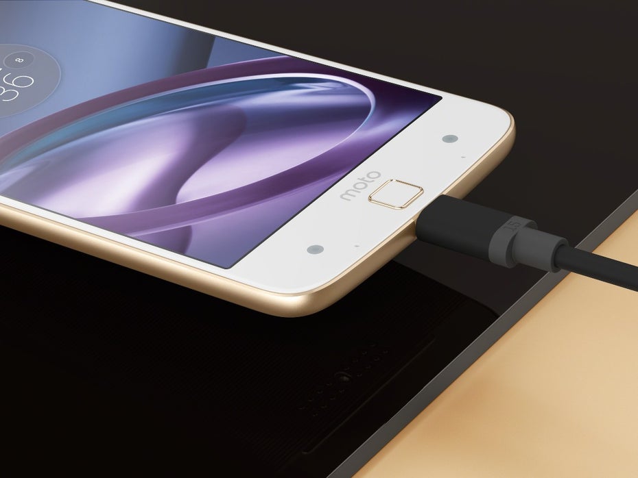 Der USB-Typ-C-Port dient beim Moto Z auch zur Übertragung von Audiosignalen. (Bild: Lenovo)