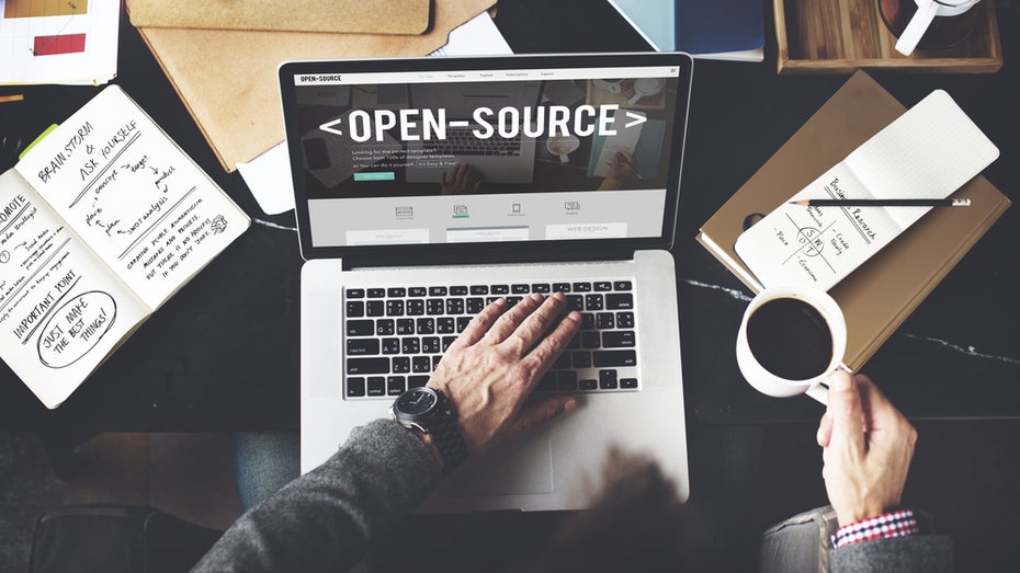 Mit Open-Source-Software Geld verdienen: Dieser quelloffene Guide zeigt, wie’s geht