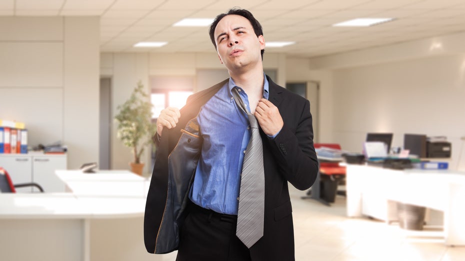 Hitze im Büro: Der perfekte Dresscode für echte Sommertage Hitze im Büro: Der perfekte Dresscode für echte Sommertage