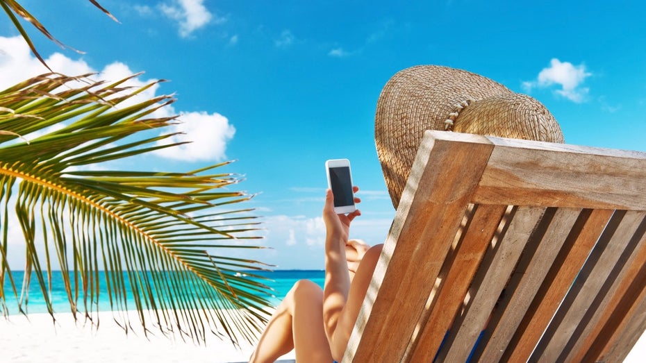 Mit dem Smartphone in den Urlaub: Darauf solltet ihr achten